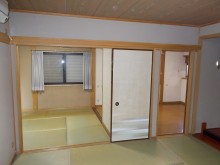 2階から1階へー住まい方を変える為1階を全面リフォーム